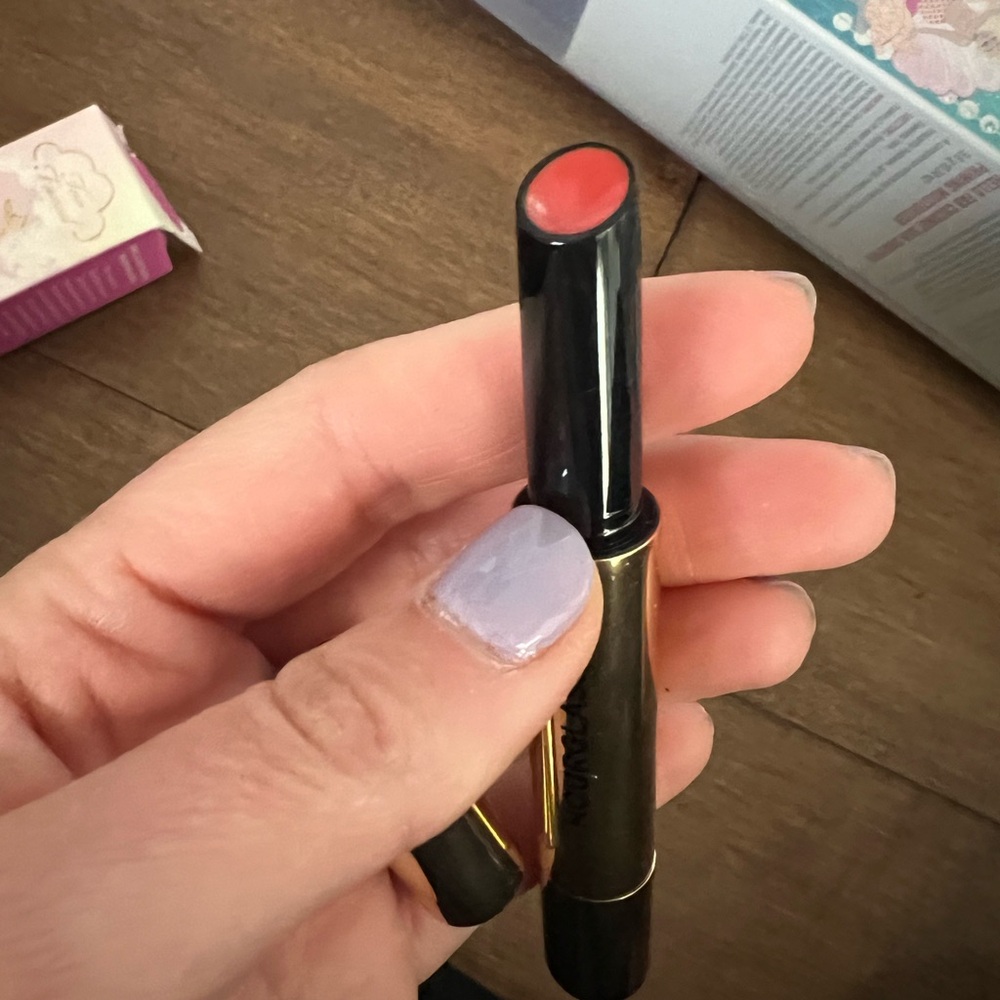 Hourglass Phantom Volumizing Lip Glossy Balm